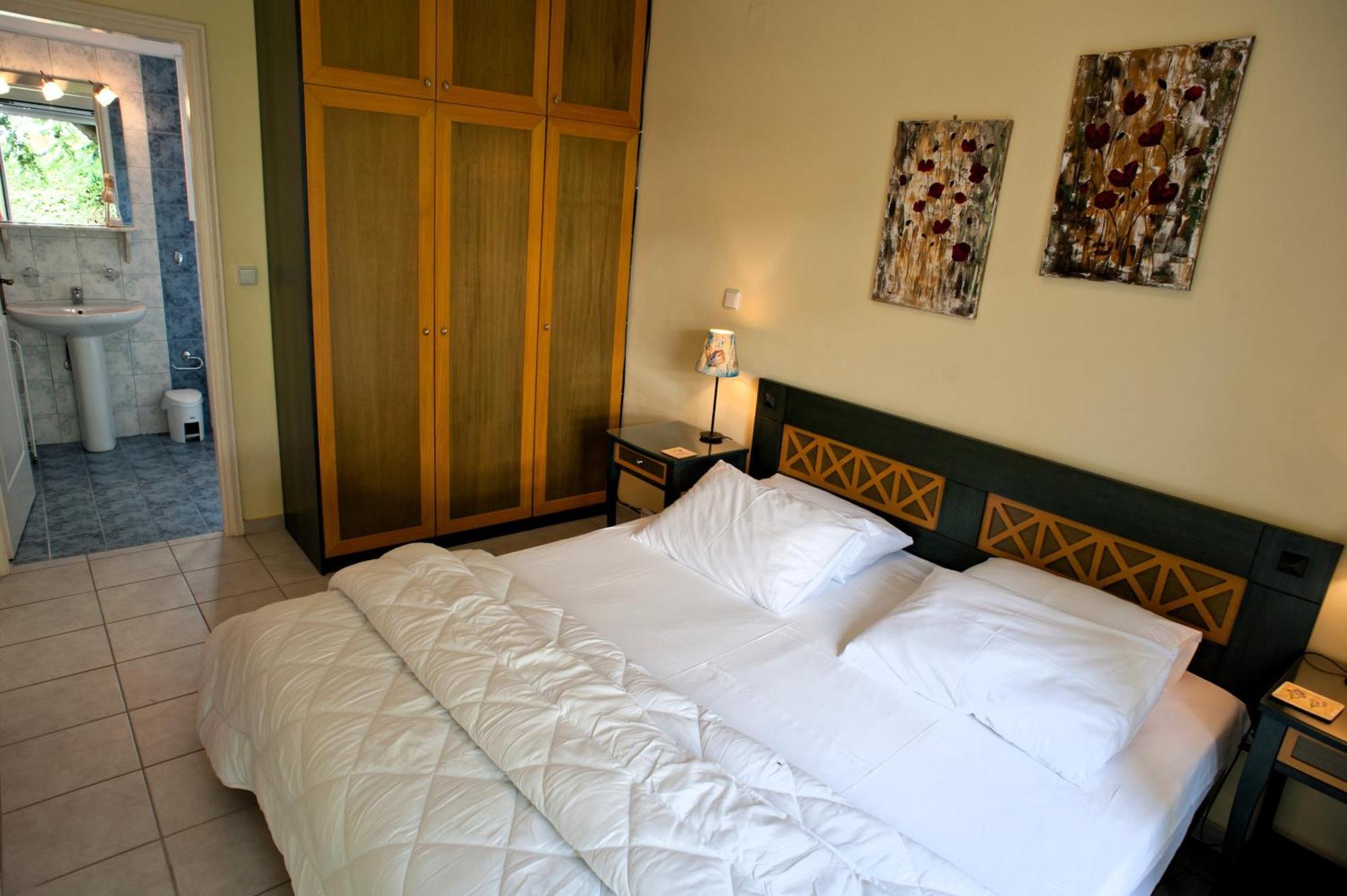 Elaionas  Amarylis Apartments الغرفة الصورة